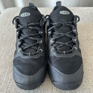 Keen hiking shoes